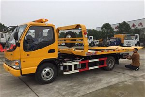 德庆哪里有拖车服务